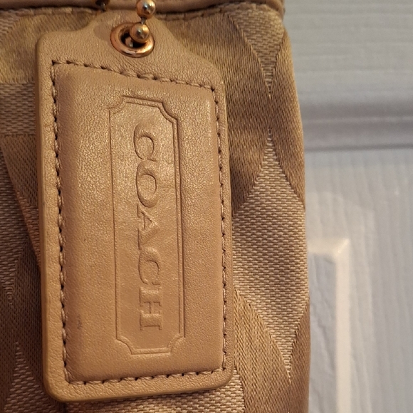 Coach Beige Signature Shoulder Bag - Picture 2 of 10